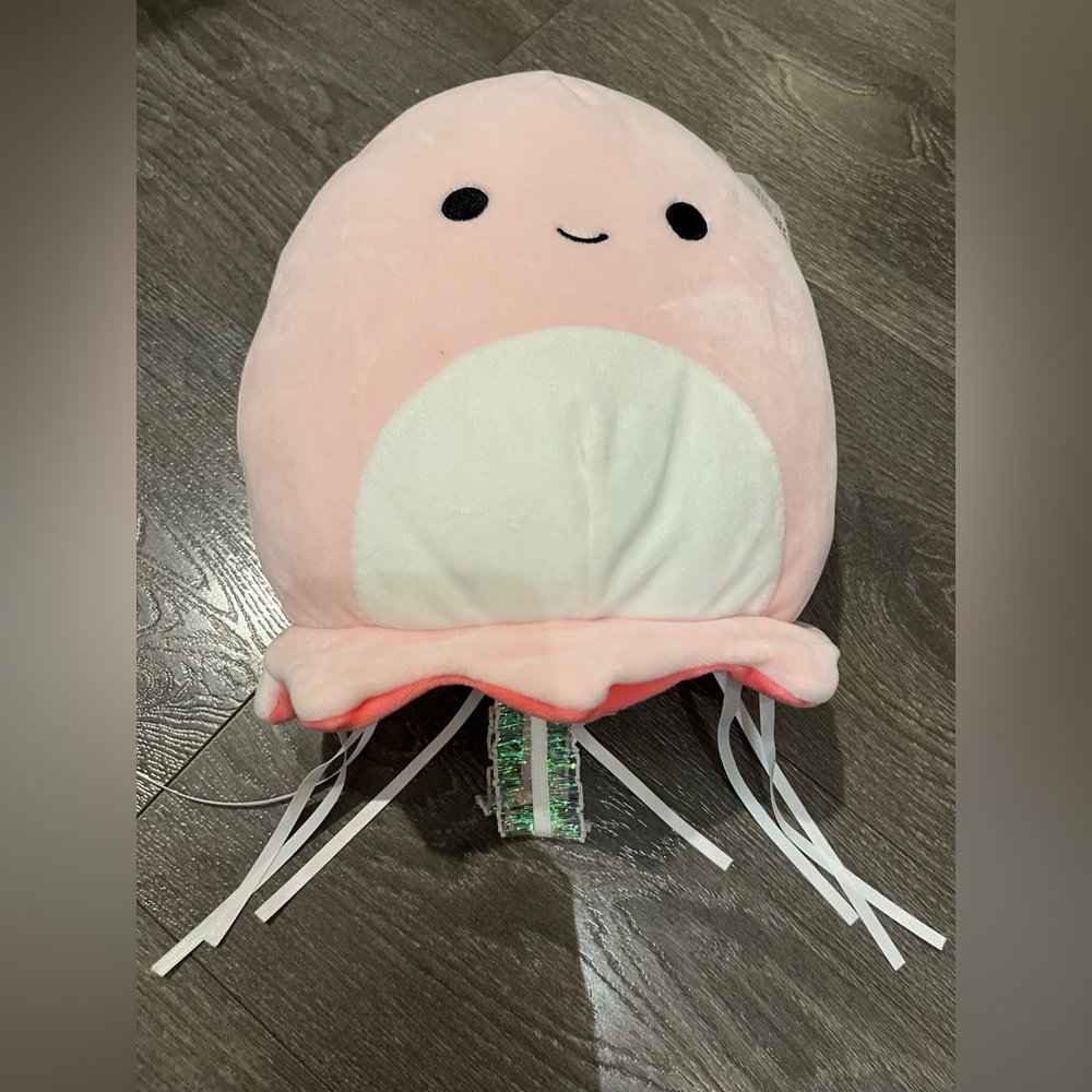 Jayda - Squishmallow jellyfish cute